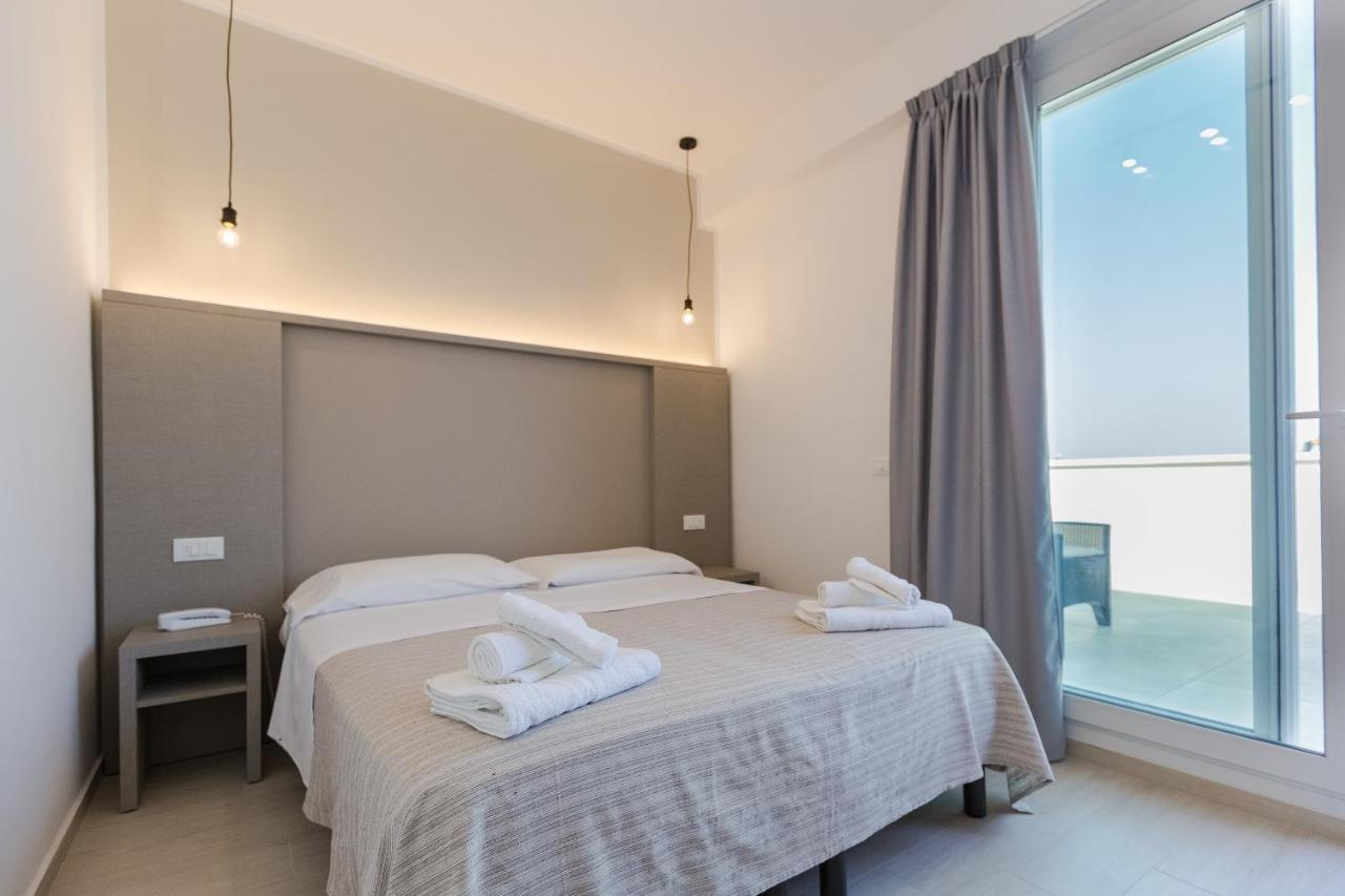 Hotel Altamarea มิซาโน อาดรีอาติโก ภายนอก รูปภาพ
